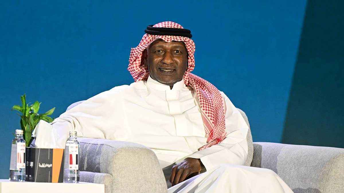 ماجد عبدالله: النصر عاد للصدارة بهدوء الكبار وثقة الأبطال‬