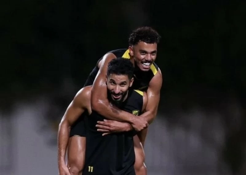 الاتحاد يشكو نادياً «عاصمياً» ولاعباً دولياً سابقاً.. فاوضا لاعبين في غرفة الملابس