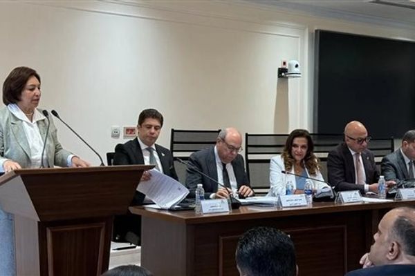 "مصر للطيران" تقفز 20 مركزًا ضمن أفضل 100 شركة في العالم