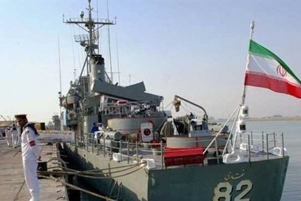 رويترز: ترجيحات بوجود عتاد ذات استخدامات عسكرية على السفينة الإيرانية توسكا المحتجزة لدى القوات الأمريكية