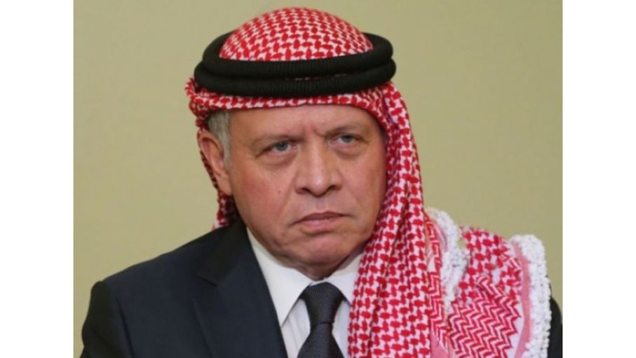 الملك يعزي خادم الحرمين وولي العهد السعودي بضحايا حادث سقوط مروحية تابعة لأرامكو