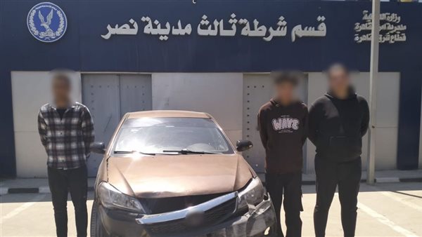 أخبار الحوادث اليوم.. مطاردة بين الشرطة وسيارة ملاكي تنقذ شابا من الاختطاف.. وعاطل يقتل آخر بسبب هواجسه باغتصاب ابنته.. وحبس إبراهيم سعيد شهرا لامتناعه عن سداد نفقة بناته