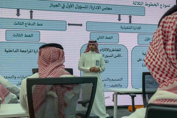 أمانة تبوك تقيم ورشة عمل عن برنامج الحوكمة لطلاب جامعة تبوك