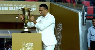 أحمد الجندى خلال تسليمه ميداليات كأس العالم: أجواء المنافسة تُعيد الحماس