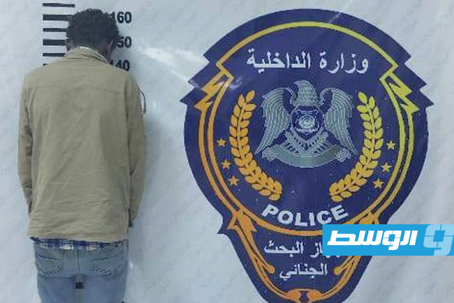 ضبط شخص سرق وأحرق محلًا تجاريًا في سرت