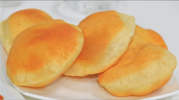 طريقة عمل الخبز البوري في البيت بمكونات بسيطة