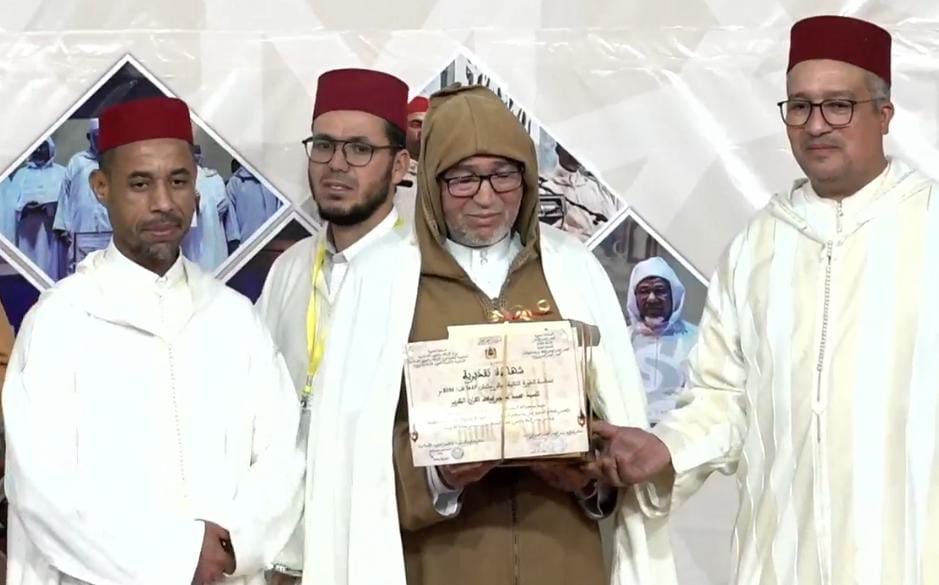 ملتقى “ليالي رمضان” بورزازات يكرم الشيخ محمد الحاجي تقديرا لعطائه الدعوي