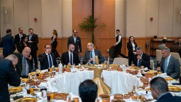 خلال حفل إفطارها السنوي.. "رابطة الطيارين" تشيد بثقة القيادة السياسية واستمرار "الحفني" وزيرا للطيران