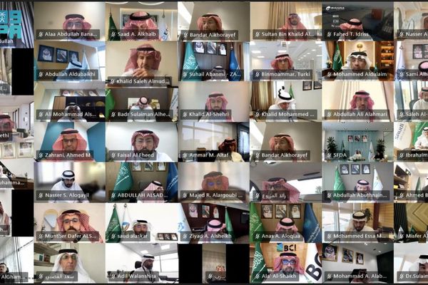 الخريّف يجتمع بأعضاء المجلسين الصناعي والتعديني وقادة القطاع الخاص