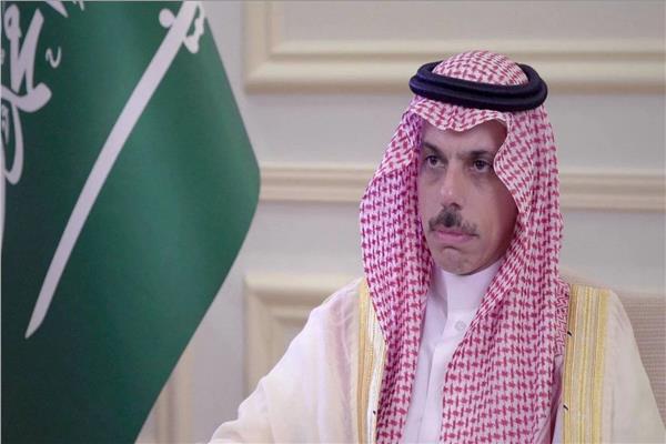 وزير الخارجية السعودي يتلقى رسالة خطية من لافروف حول ملفات مشتركة
