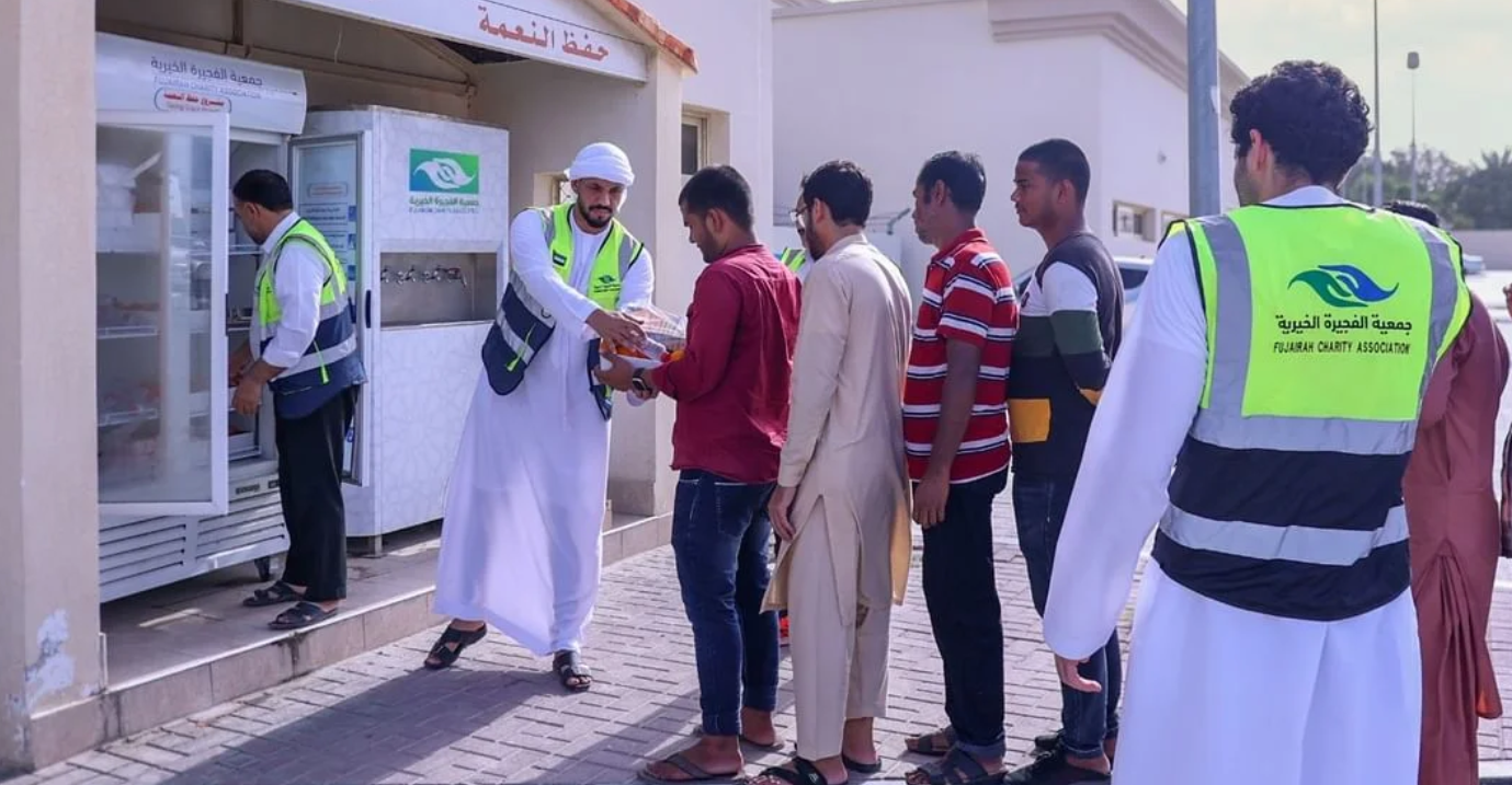 "الفجيرة الخيرية" توزع المير على 5927 مستفيداً