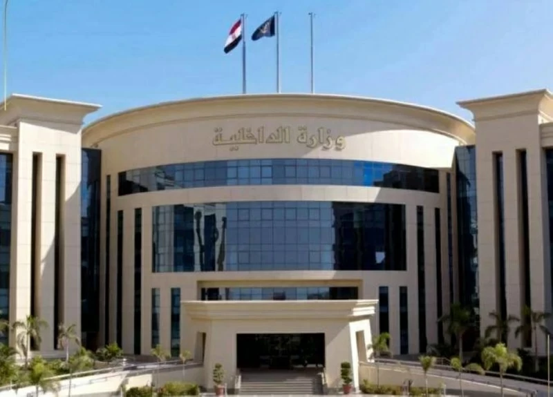 ما حقيقة وفاة متهم داخل قسم شرطة في مصر؟