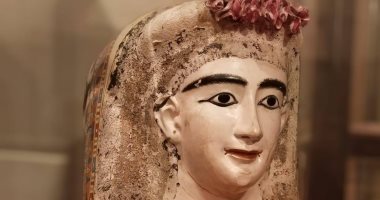 مقتنيات المتحف المصرى.. قناع جنائزى من العصر الرومانى