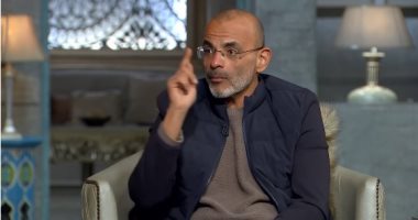 أيمن بهجت قمر.. شاعر وسيناريست اقتحم قلوب الجمهور بكلماته وإبداعاته الفنية