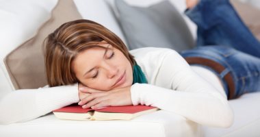 متى يكون النوم فى فترات النهار علامة مشكلة لدى كبار السن