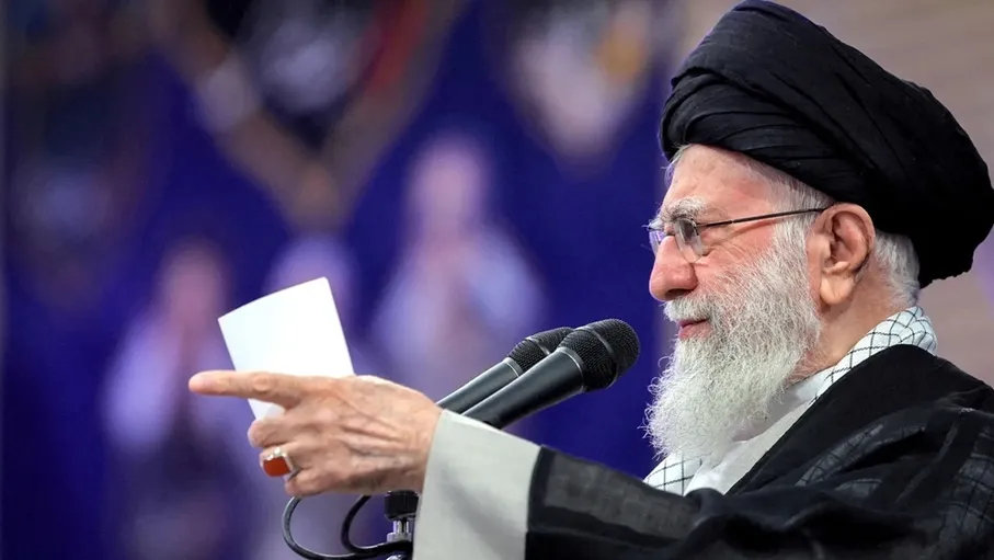 طهران تحسم موعد تشييع جثمان خامنئي