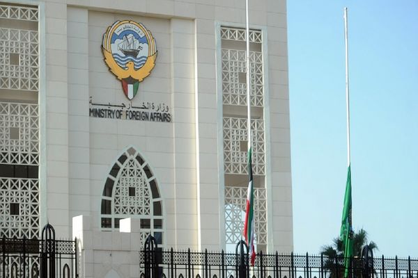 الكويت تدين الاعتداءات الإيرانية على البحرين وتؤكد دعمها الكامل لأمنها واستقرارها