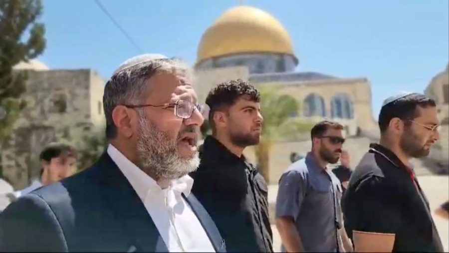 الغارديان: “قنبلة موقوتة”.. انهيار الاتفاق القائم بشأن المسجد الأقصى منذ 1967 تحت ضغط المتطرفين اليهود