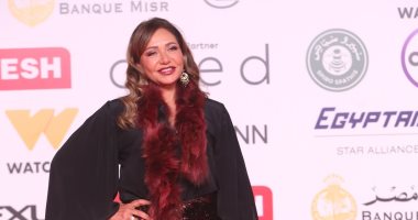 ليلى علوى تروى محطات مشوارها الفنى فى ندوة بمهرجان أسوان الدولى