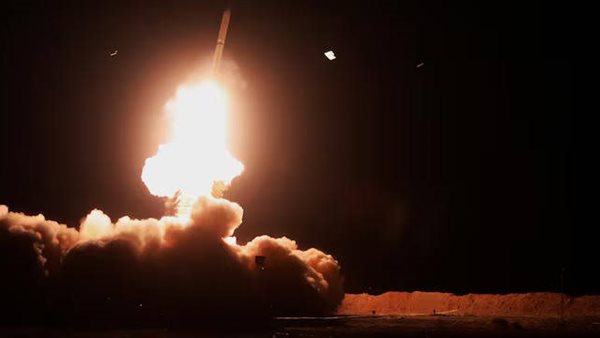 إيران: مقتل وإصابة عشرات الأمريكيين في قصف لقاعدة «الظفرة» والأسطول الخامس