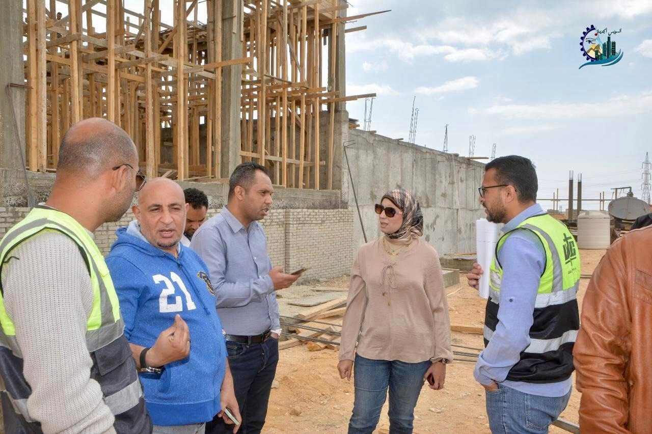 دفع وتيرة العمل بمشروعات المرافق والخدمات بمدينة السويس الجديدة.