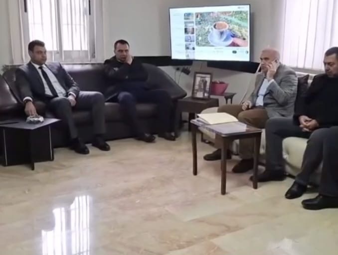 اجتماع لبناني – سوري لتنظيم حركة الشاحنات