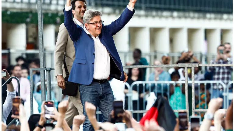 زعيم اليسار الفرنسي يدعو للاعتراف الفوري بفلسطين