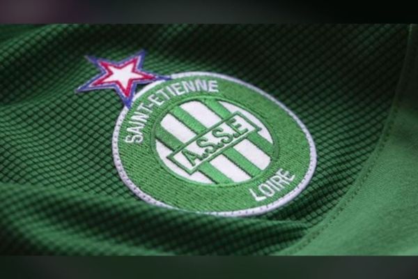 مدافع أواسط "الخضر" مطلوب في سانت إيتيان