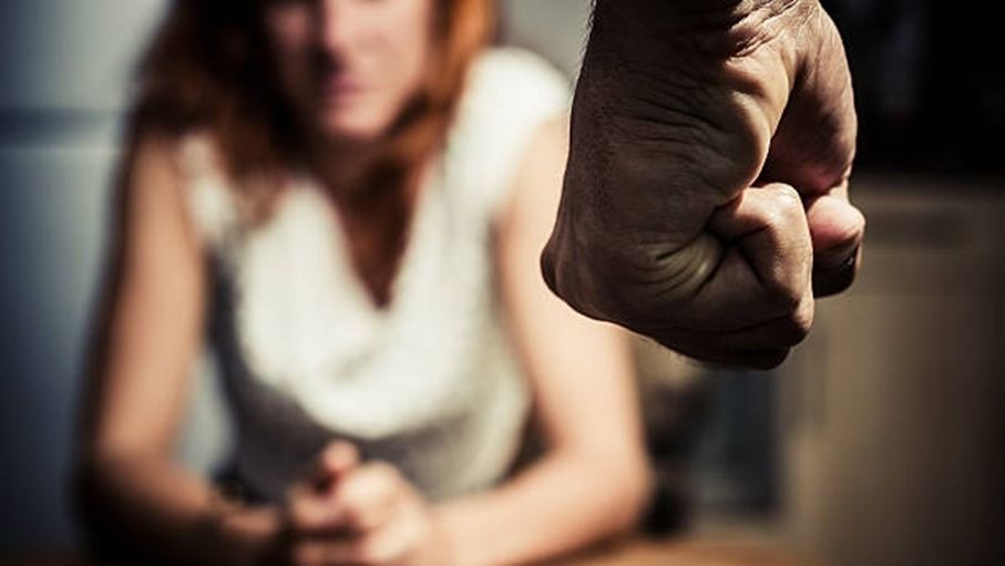 جريمة قتل مروعة في صويلح.. سيدة تفارق الحياة ضربا على يد زوجها