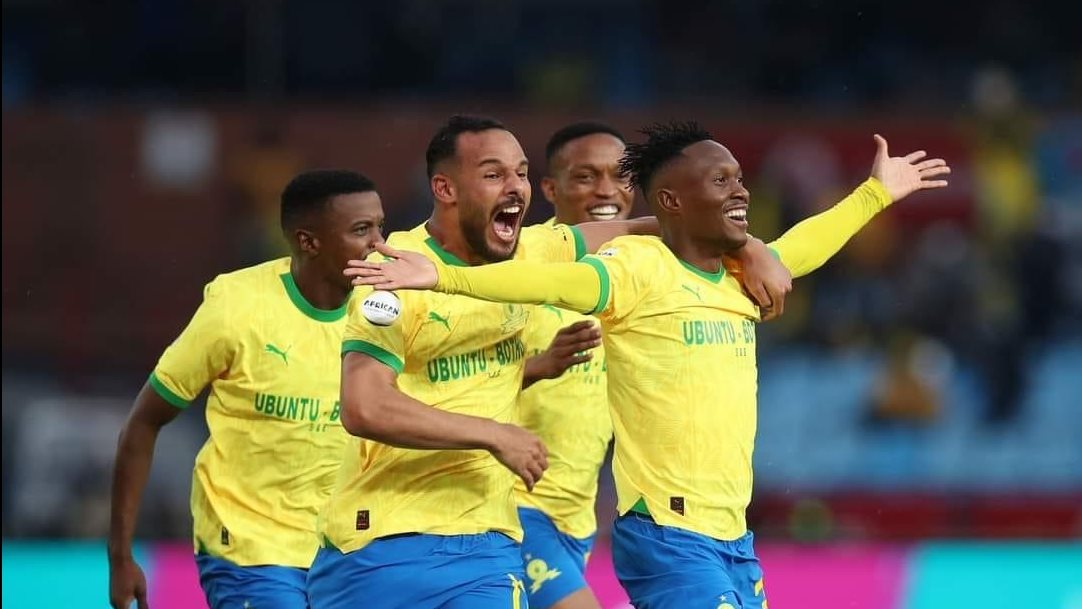 شوط أول ناري .. صنداونز يتقدم مبكرًا على مولودية الجزائر بدوري أبطال أفريقيا