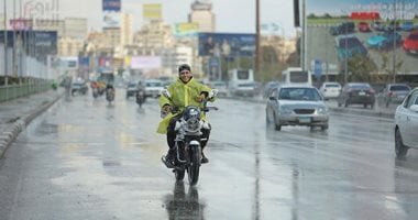 المهندسين تحت المطر والبرد.. أمطار ثلجية تضرب المنطقة