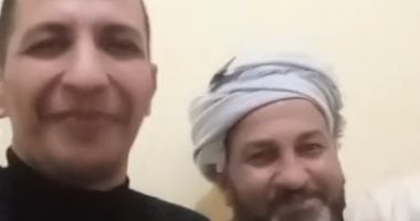 بعد مسلسل حكاية نرجس.. حكاية «إسلام الضائع» تنتهى بلم الشمل بعد 43 عامًا.. دراما المتحدة لعبت دورًا مؤثرًا فى إعادة القصة للواجهة.. تحليل DNA يكشف الحقيقة الغائبة منذ الطفولة.. ويجمعه بأسرته وسط 20 شق