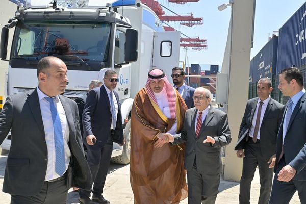 بعد حظر دام 5 سنوات... إبحار أول حاوية صادرات لبنانية إلى المملكة