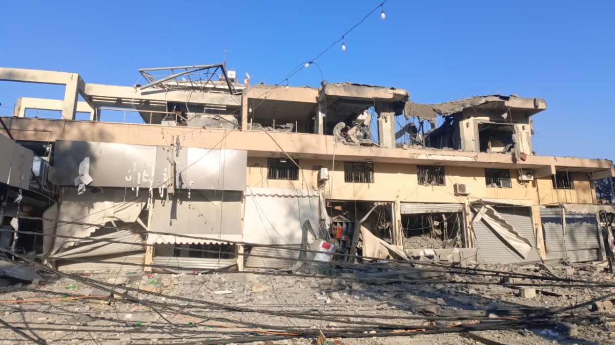 غارة إستهدفت مبنى ومحالا على طريق النبطية الفوقا