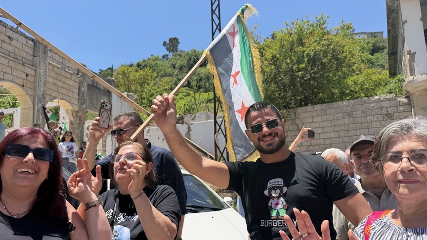بعد سنوات من الغياب.. عائلات مسيحية سورية تعود إلى بلدة كنسبا في اللاذقية