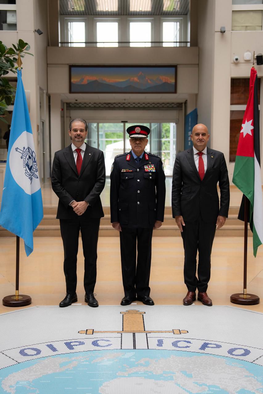 مدير الأمن العام والأمين العام للمنظّمة الدولية للشرطة الجنائية ( الإنتربول ) يوقّعان اتفاقية انضمام أكاديمية الشرطة الملكية إلى شبكة أكاديميات الإنتربول العالمية