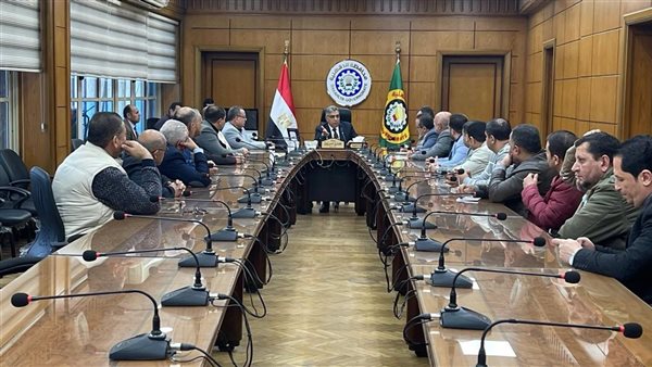 محافظ الدقهلية يعقد اجتماعه الأول مع شعبة المخابز لبحث المعوقات