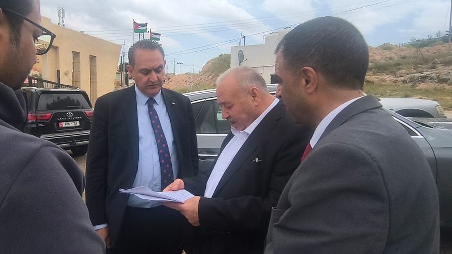 وزير البيئة ورئيس لجنة بلدية مادبا الكبرى يؤكدان تسريع تنفيذ مشروع المتنزه البيئي في مادبا