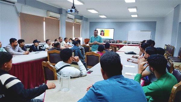 مياه الفيوم تنظم لقاءات توعية للشباب بأهمية ترشيد الاستهلاك