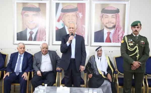 مندوبا عن الملك وولي العهد .. العيسوي يعزي عشيرة المعايطة