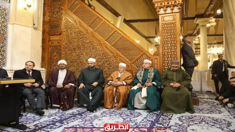 الأمين العام لرابطة الجامعات الإسلامية يشارك في ملتقى الفكر الإسلامي بمسجد الحسين بدعوة من وزير الأوقاف