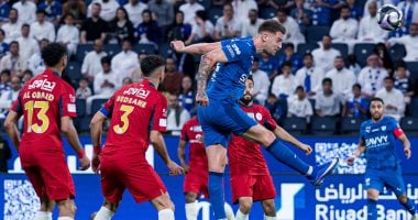 الهلال ضد ضمك.. الزعيم يحسمها بهدف سافيتش في الدوري السعودى (فيديو)