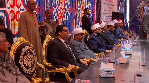 نائب محافظ الأقصر يشهد مراسم الصلح بين عائلتين بمدينة القرنة