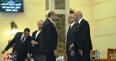 وزراء الصحة والداخلية والبترول يقدمون واجب العزاء فى مفيد شهاب