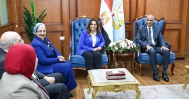 وزيرة البيئة ورئيس القومي للمرأة تبحثان مع محافظ كفر الشيخ ملفات تنموية