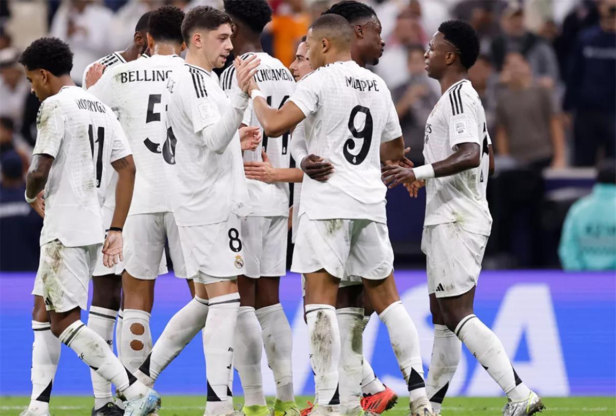 ريال مدريد يتلقى صدمة بشأن أحد أهدافه المحتملة لتعزيز صفوفه