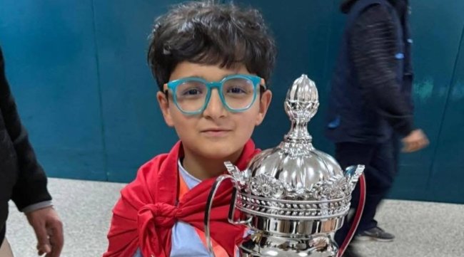 بالفيديو : التلميذ التونسي إياد بوريو يفوز ببطولة العالم للحساب الذهني