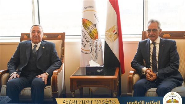 لبحث سبل التعاون، وزير المجالس النيابية يستقبل رئيس المحكمة الدستورية