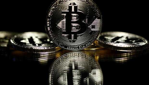 بيتكوين يثبت قوته حول هذا السعر وسط تقلبات الأسواق العالمية