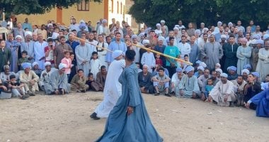 "التحطيب في قنا" عصا الأجداد تحولت إلى تراث و فن شعبي